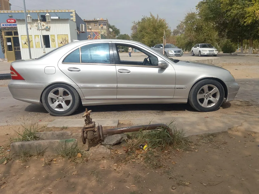 Mercedes-Benz C320 2002 - 1