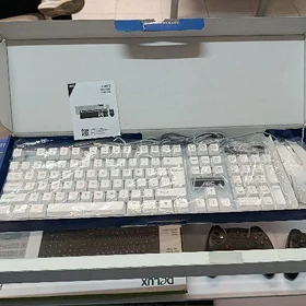AOC KM100