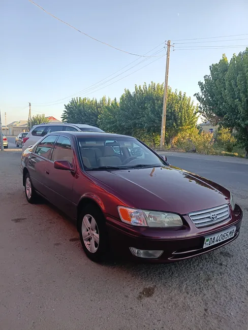 Toyota Camry 2000 - 1