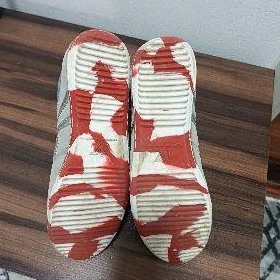 Кроссовки