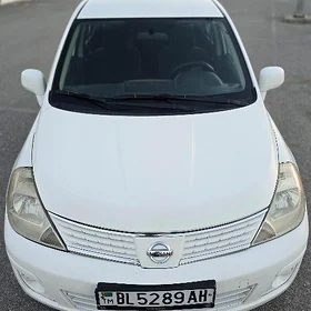 Nissan Versa 2010