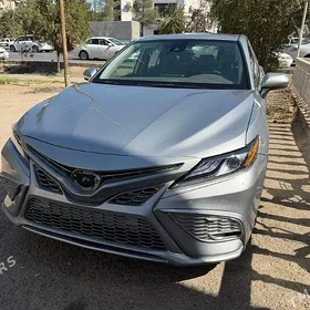 Toyota Camry 2021