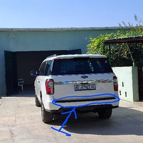 Ford ExpeditionMAX