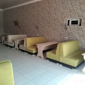 DIVAN