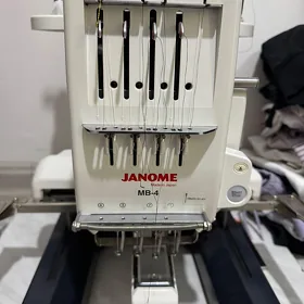 4 iññe maşynka