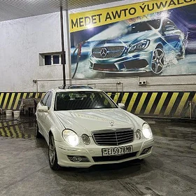 Mercedes-Benz E320 2002