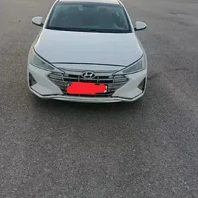 Hyundai Elantra 2020