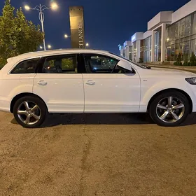 Audi Q7 2012