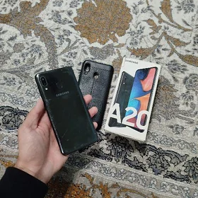 Samsung A20