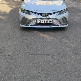 Toyota Camry 2020