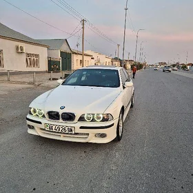 BMW E39 2001