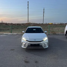 Toyota Camry 2026