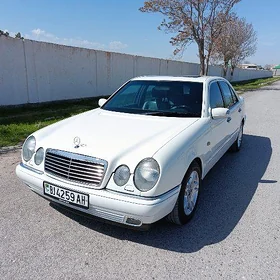 Mercedes-Benz E320 1998