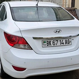 Hyundai Accent 2013