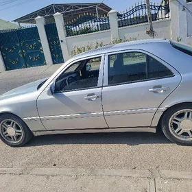 Mercedes-Benz W201 1994