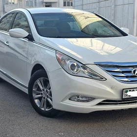 Hyundai Sonata 2011