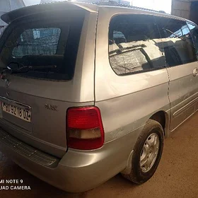 Kia Carnival 2003