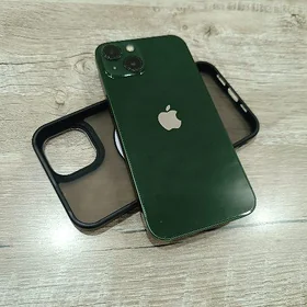 iPhone 13 green