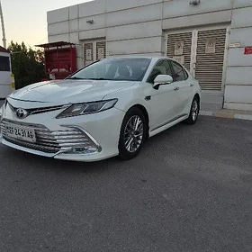 Toyota Camry 2018