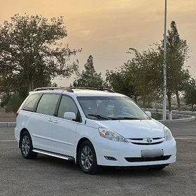 Toyota Sienna 2008