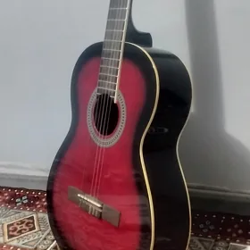 Agostina gitara