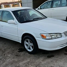 Toyota Camry 2001