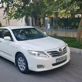 Toyota Camry 2011