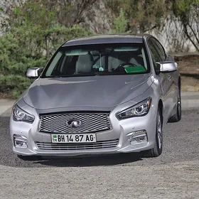 Infiniti Q50 2016