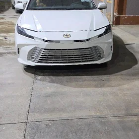 Toyota Camry 2024