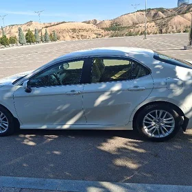 Toyota Camry 2023