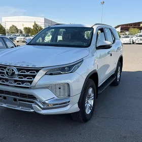 Toyota Fortuner 2026