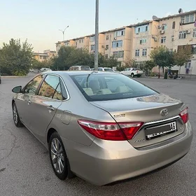 Toyota Camry 2016