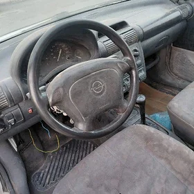 Opel Vita 1997