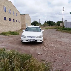 Toyota Camry 2000