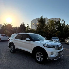 Ford Explorer 2022