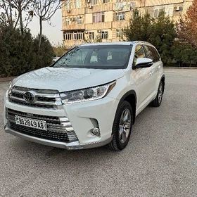 Toyota Highlander 2019