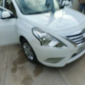 Nissan Sunny 2022