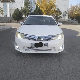 Toyota Camry 2013