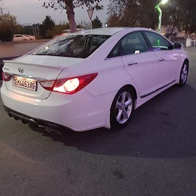 Hyundai Sonata 2013