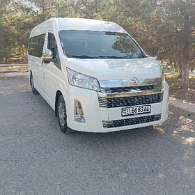 Toyota Hiace 2019