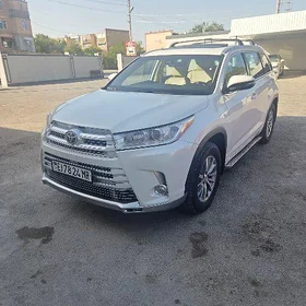 Toyota Highlander 2017