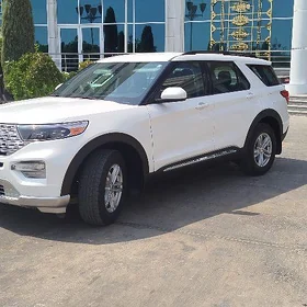 Ford Explorer 2023