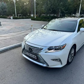 Lexus ES 350 2016