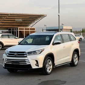 Toyota Highlander 2019