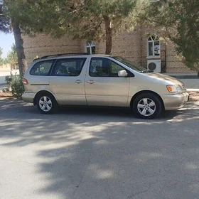 Toyota Sienna 2002