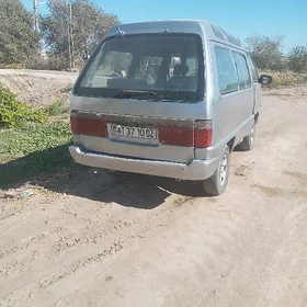 Toyota Town Ace 1990