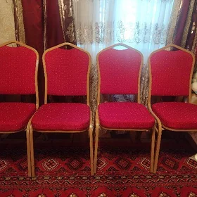 стулья