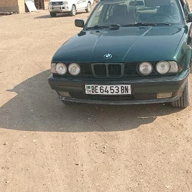 BMW 525 1990