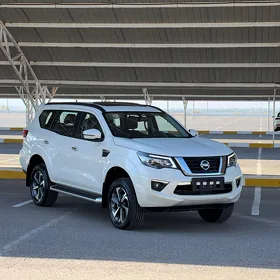 Nissan Paladin 2026
