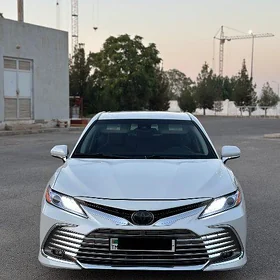 Toyota Camry 2020
